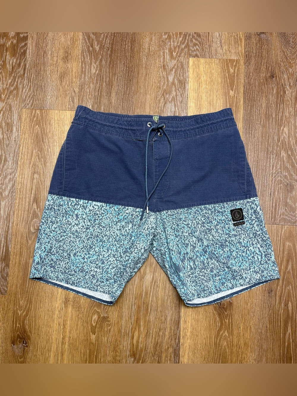 Volcom Men’s Navy and Aqua Two-Tone Swim Shorts